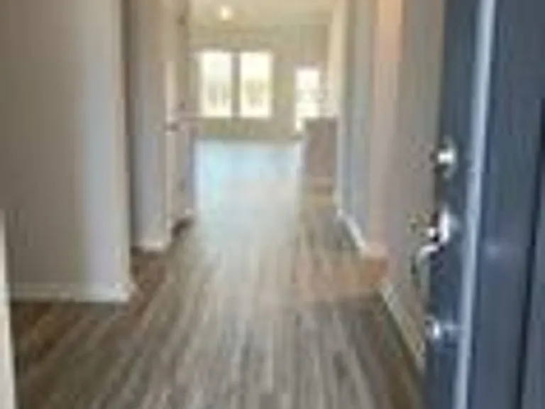 136 Green Knoll Ln — Photo 13