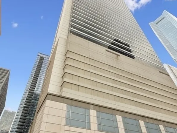333 N Canal St APT 2104, Chicago, IL 60606