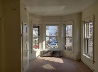 709 E 1st St APT 1, Duluth, MN 55805
