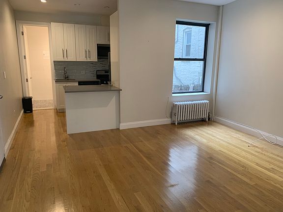 2nd image of 435 27th Ave APT 1F
