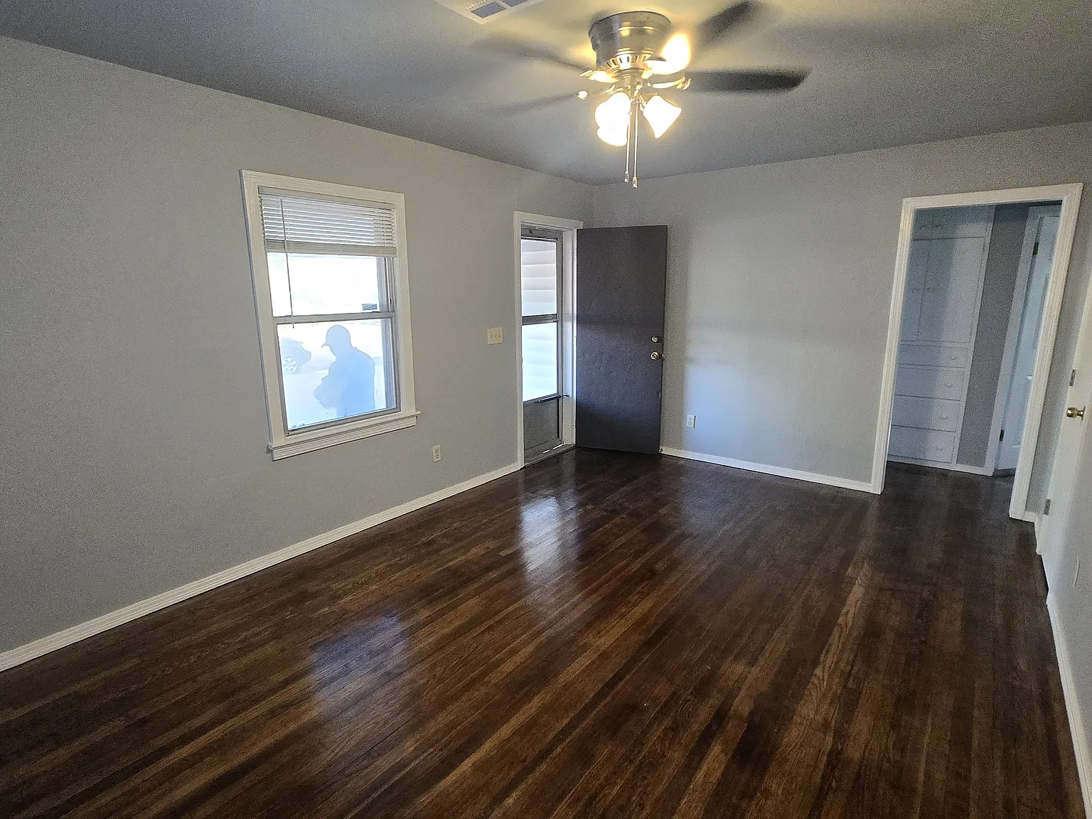 2 bed, 796 sqft, $985 — Photo 2
