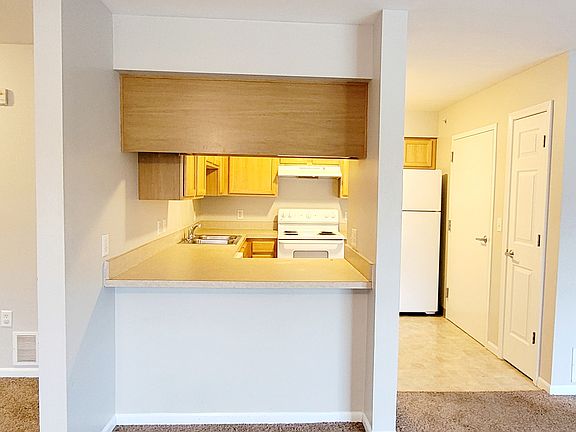 Kitchen sit up counter