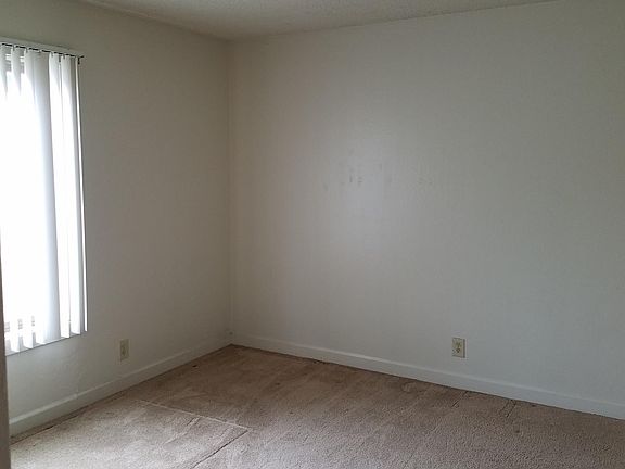 4th image of 2535 College Ave APT 306