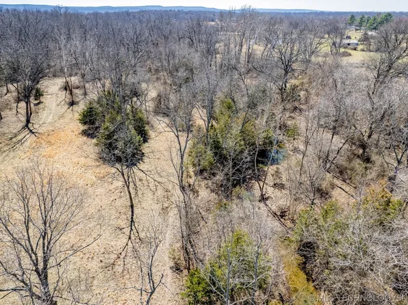 4 N Mile Rd, Fort Gibson, OK 74434