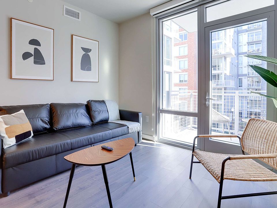 1st image of 1122 N Hudson St #22201-4-ID1022549P
