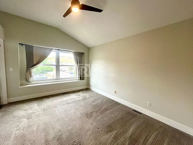 2675 Landsdown Pl — Photo 17