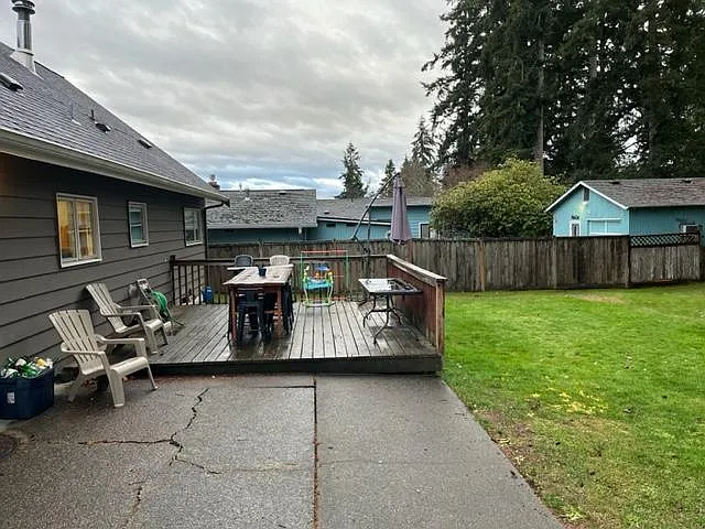 4216 Alturus St W — Photo 2