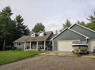 4061 15th Rd, Escanaba, MI 49829