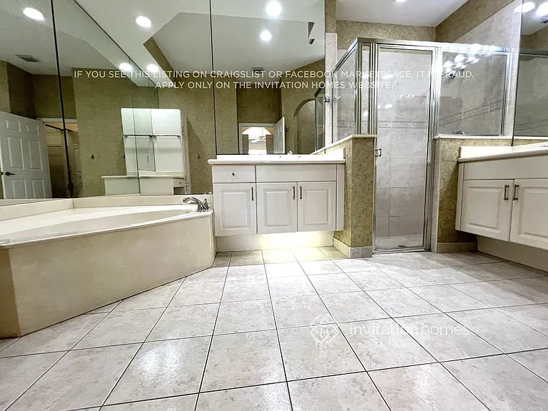 2455 Sandy Cay — Photo 12