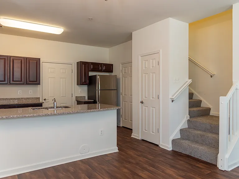 RiverWatch Apartments — Photo 12