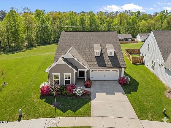 2nd image of 4904 Flathead Pl