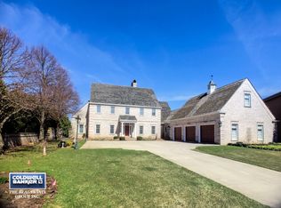 1690 Grundman Ln, Oshkosh, WI 54901