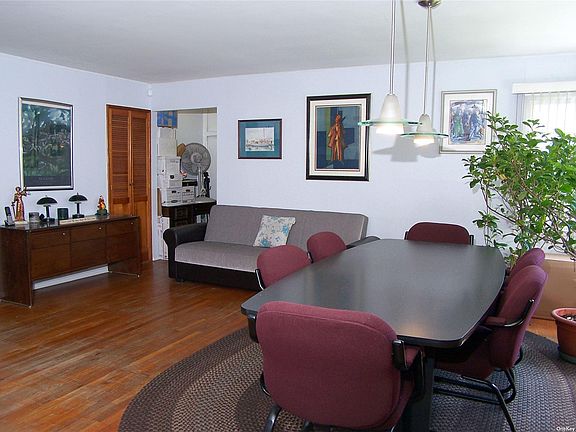 4th image of 82 Eastwood Blvd