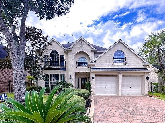 2nd image of 14326 Jaubert Ct