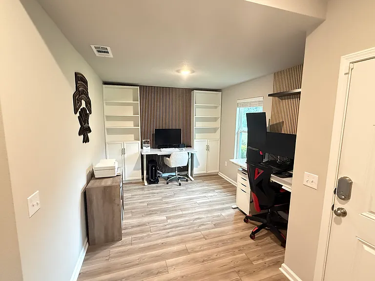 7005 Liberty St — Photo 3