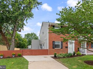8532 Neptune Dr, Pasadena, MD