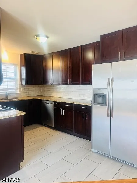3 bed, 2.0 bath, $2,700 — Photo 3