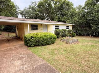 1606 Airport Dr, Tallahassee, FL 32304
