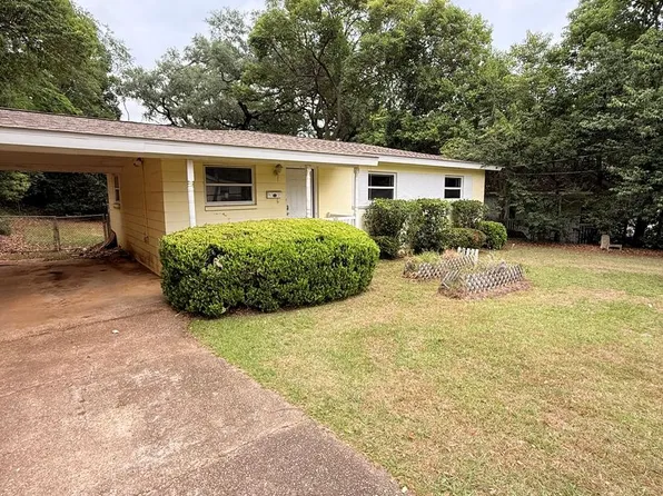 1606 Airport Dr, Tallahassee, FL 32304