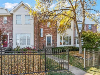 917 N Hanley Rd, Saint Louis, MO, 63130