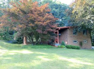 16 Fox Ln W, Painted Post, NY 14870