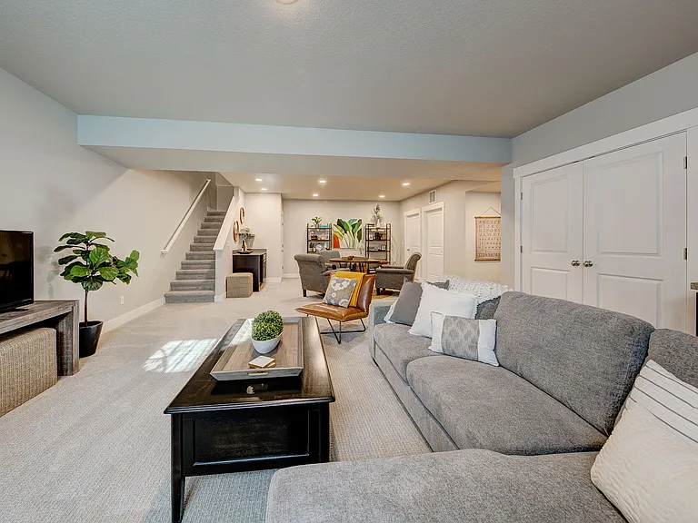 3303 Red Mountain Ave — Photo 26