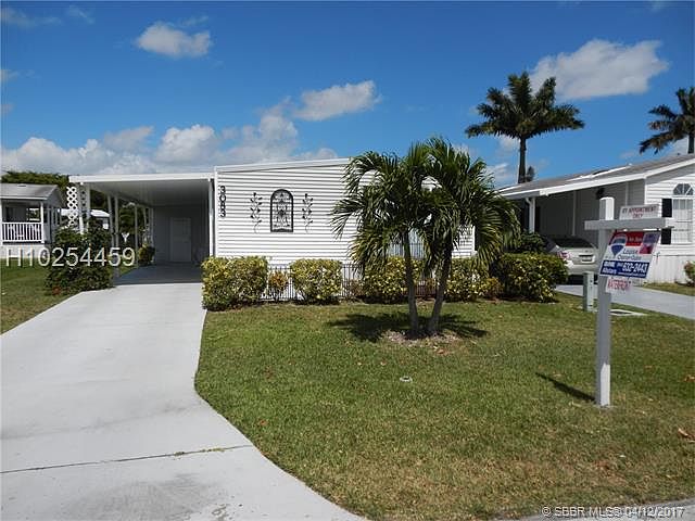 1st image of 3083 Lakeshore Dr