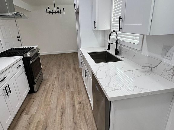 3rd image of 9240 Choiceana Ave