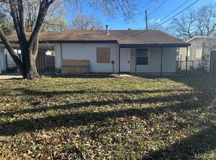 302 Saint Leonard Dr, Cahokia, IL 62206