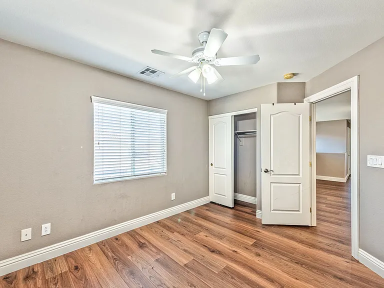 1593 Dark Wolf Ave — Photo 9