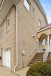 12 Liberty Court