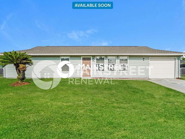 2504 NE 23rd Pl