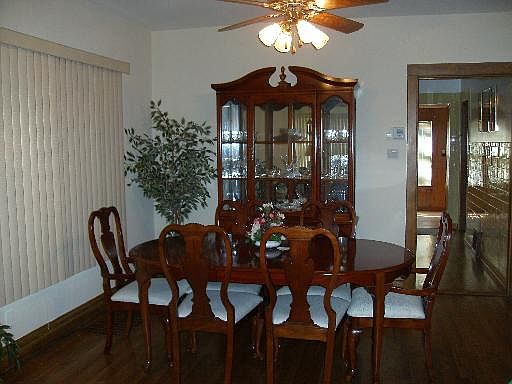 4th image of 2646 S Clarence Ave