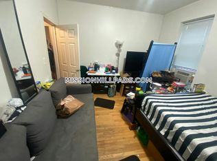 1460 Tremont St APT 4, Boston, MA 02120