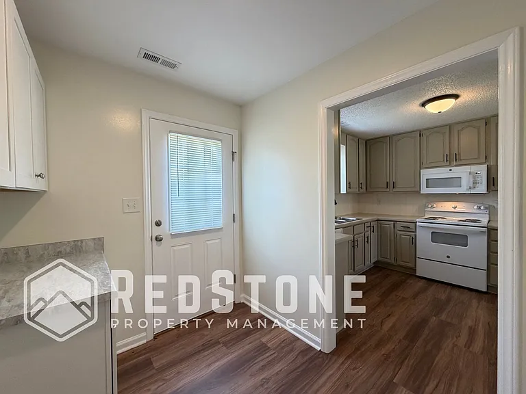 3138 Whitesell Dr #C — Photo 18