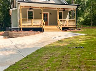 300 W Pine Ave, Comer, GA 30629