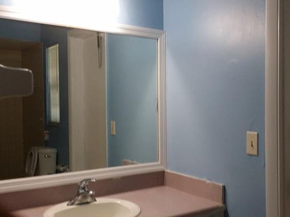 3rd image of 1868 Beewood Ct