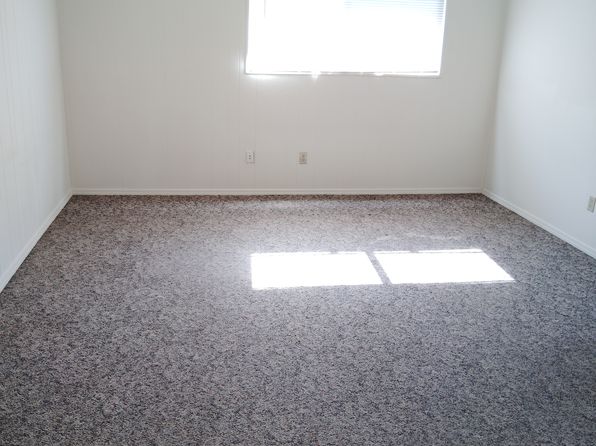1055 W Walnut St APT 9