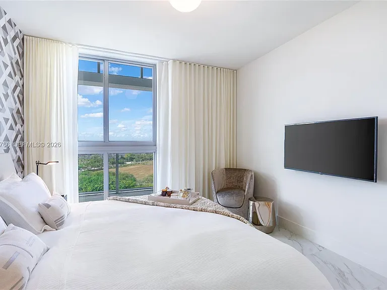 2000 Metropica Way #1810 — Photo 10