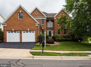 15242 Golf View Dr, Haymarket, VA 20169