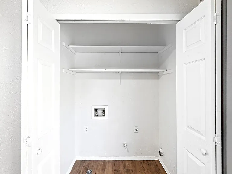 10604 Lanshire Dr #B — Photo 12