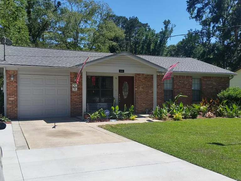 3213 Shimmy Ln — Photo 1