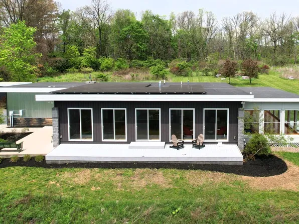245 Meredith Ln, Bellefonte, PA 16823