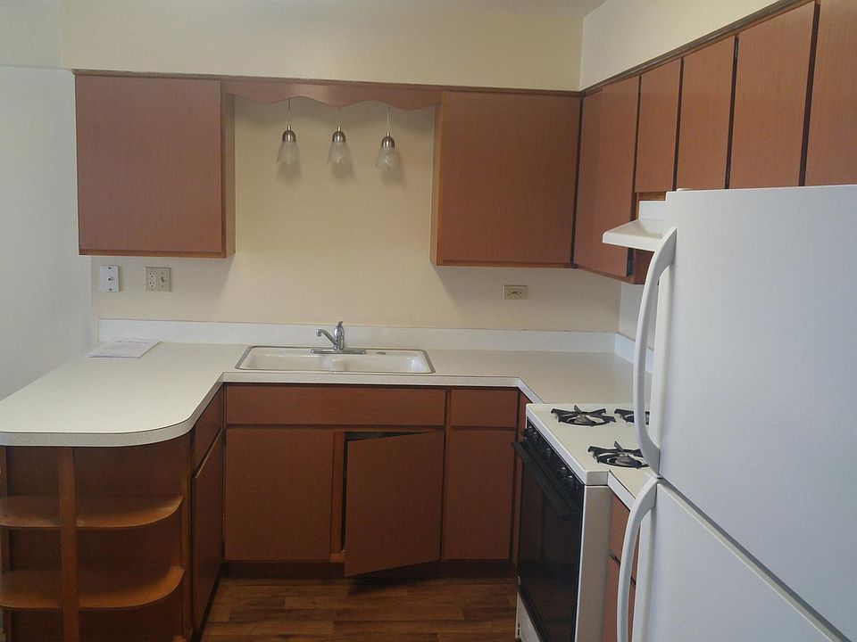 1st image of 512 Kungs Way APT 1C