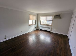 Quiet Pleasant Ridge Apartment, Cincinnati, OH 45213