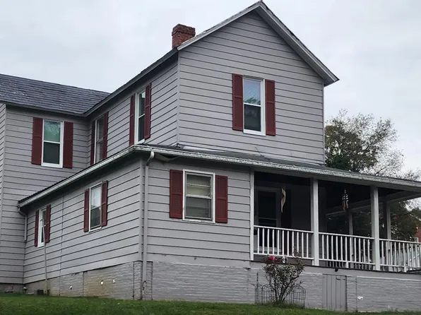 1147 Riverside Dr, North Tazewell, VA 24630