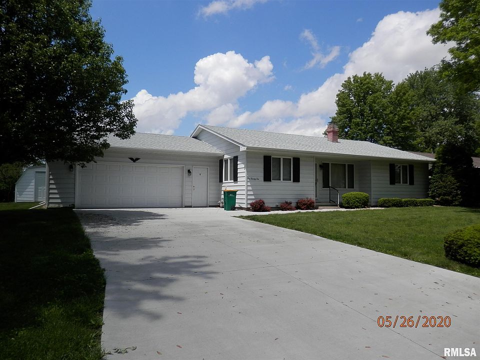 1st image of 1022 Woodbine Cir W