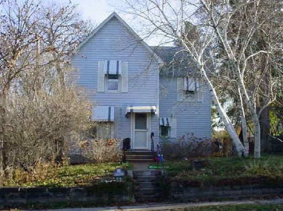 1st image of 526 Winslow Ave