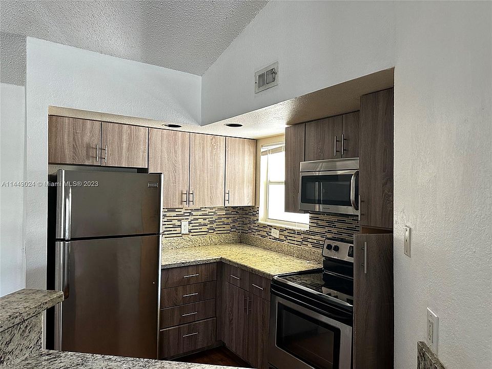 1st image of 12540 Vista Isles Dr APT 1128