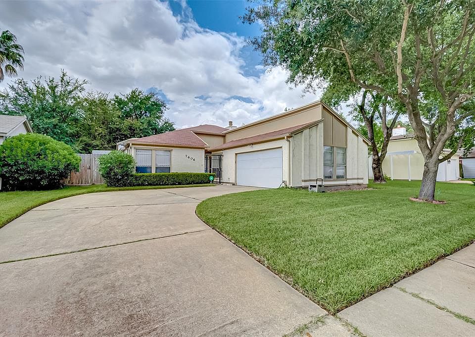 1st image of 7606 Alcomita Dr
